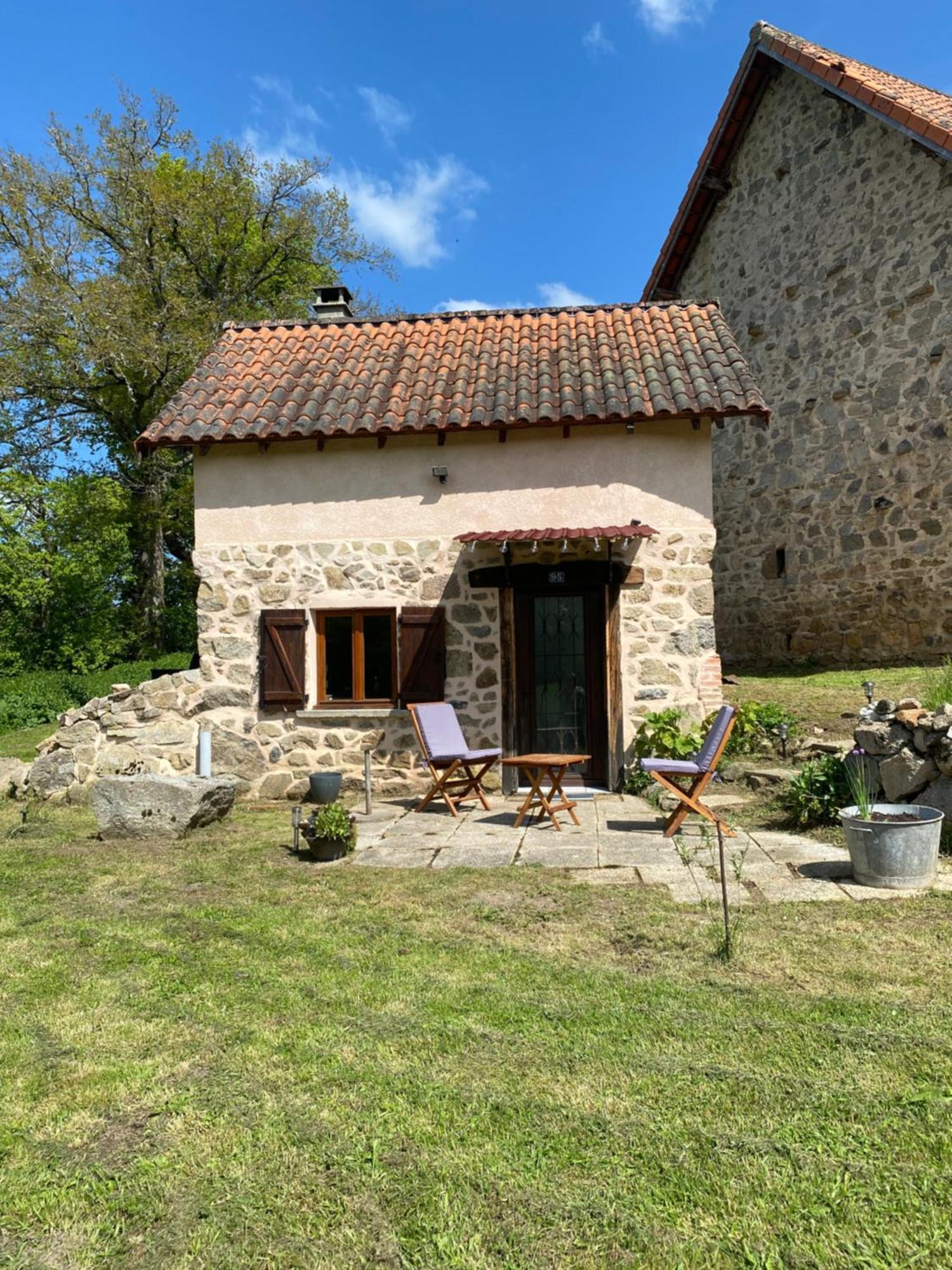 Maisonnette Chaleureuse De 35M2 Miremont  エクステリア 写真